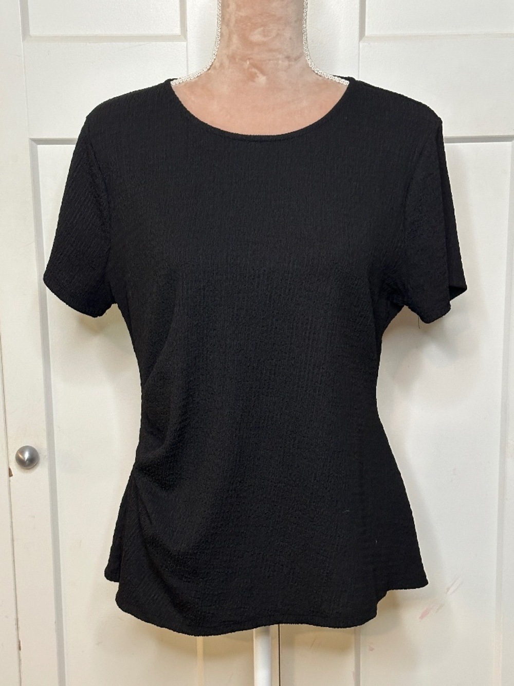 Calvin Klein Womens Short Sleeve Gathered Front Knit Top, Black, Sz L